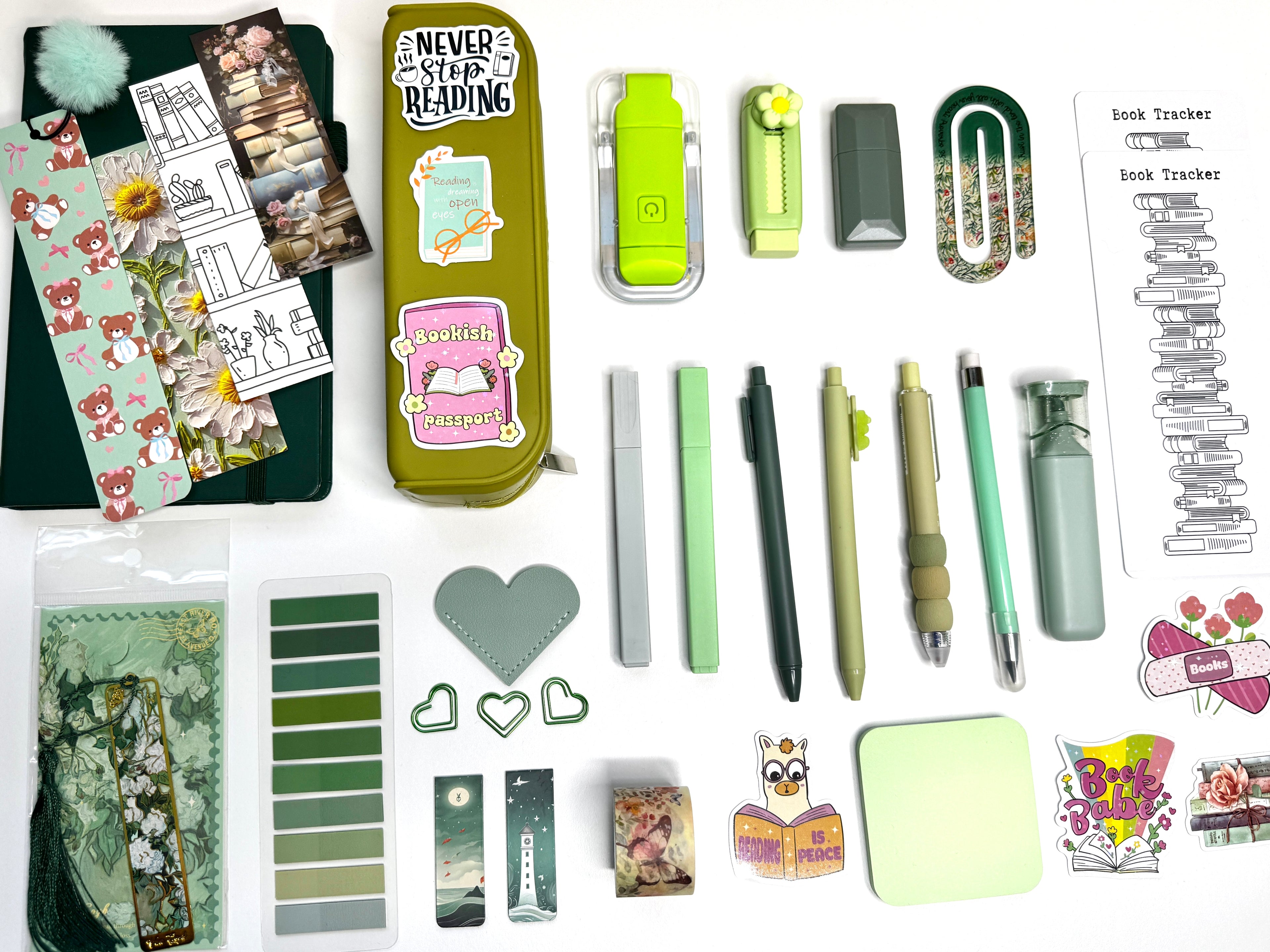 Cozy Green Bundle 🌿 | Bookish Gift Box